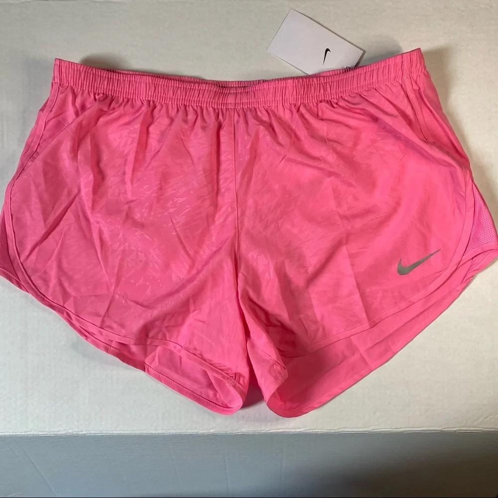 New Nike Women Dri-fit Shorts Size L - Picture 1 of 6